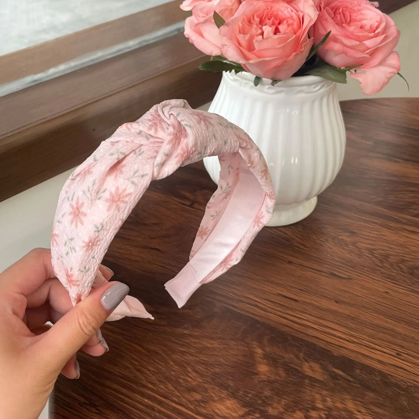 Pink Pleated Flower Plate Wide-Brim Headband